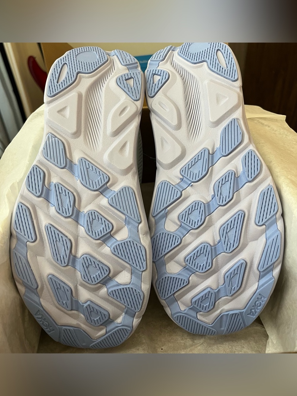 Hoka Unisex Athletic Running Shoes - Clean Design - Picture 6 of 8